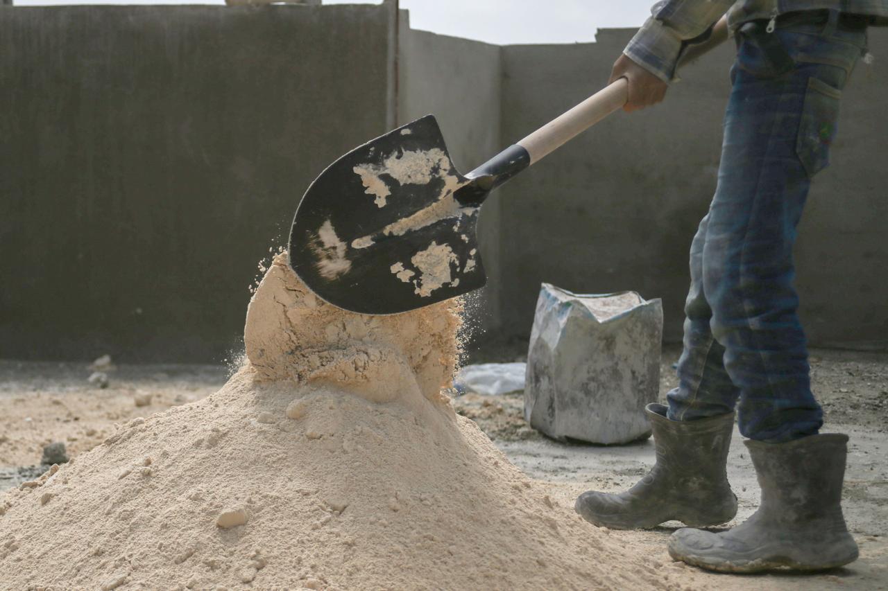 Preparing concrete materials on site